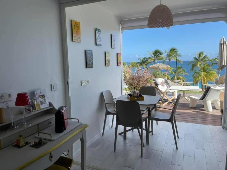 Le Bo Studio - Logement Standing Vue Mer & Piscine Ле-Диаман Экстерьер фото